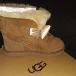 UGG Women Boots